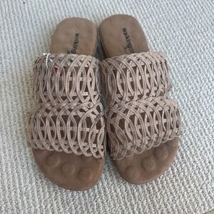 Walking Cradles 7WW Kudos Women's Sandal Brazil Slip Ons